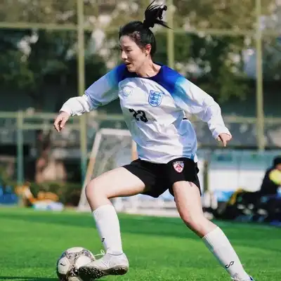 贾昊欣